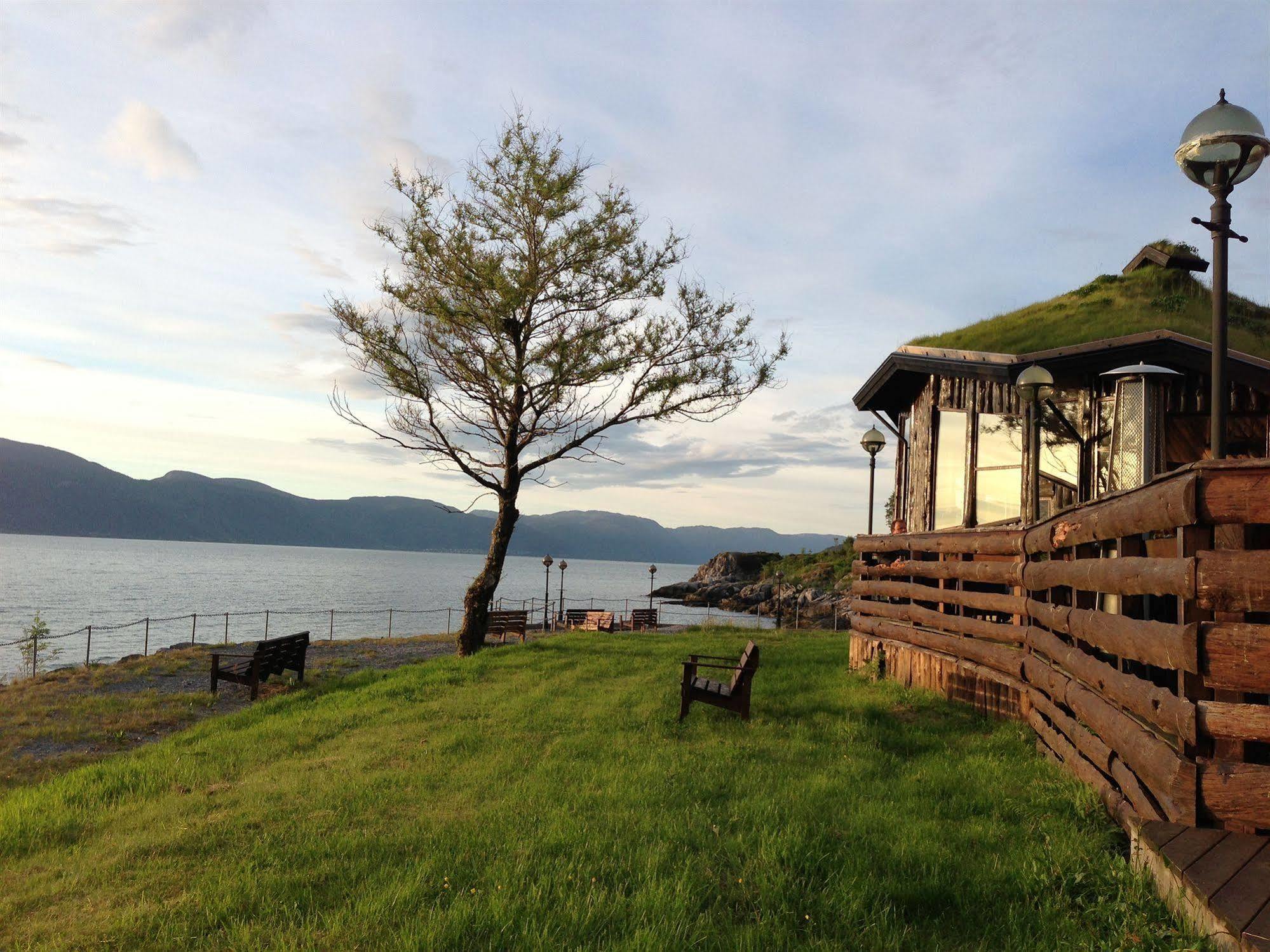 Hotel Brekkestranda Fjordhotel