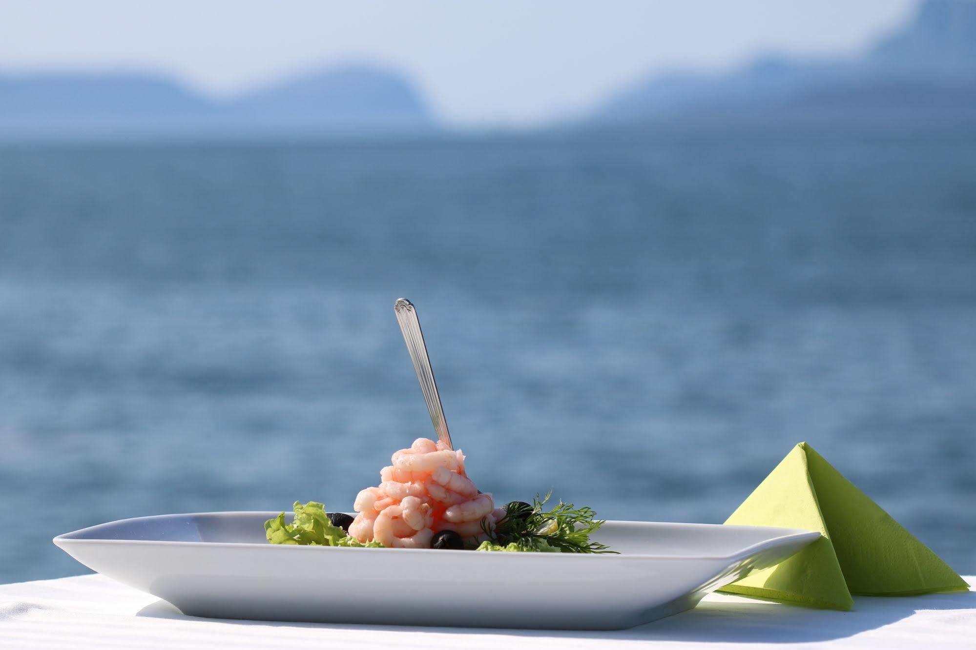Brekkestranda Fjordhotel