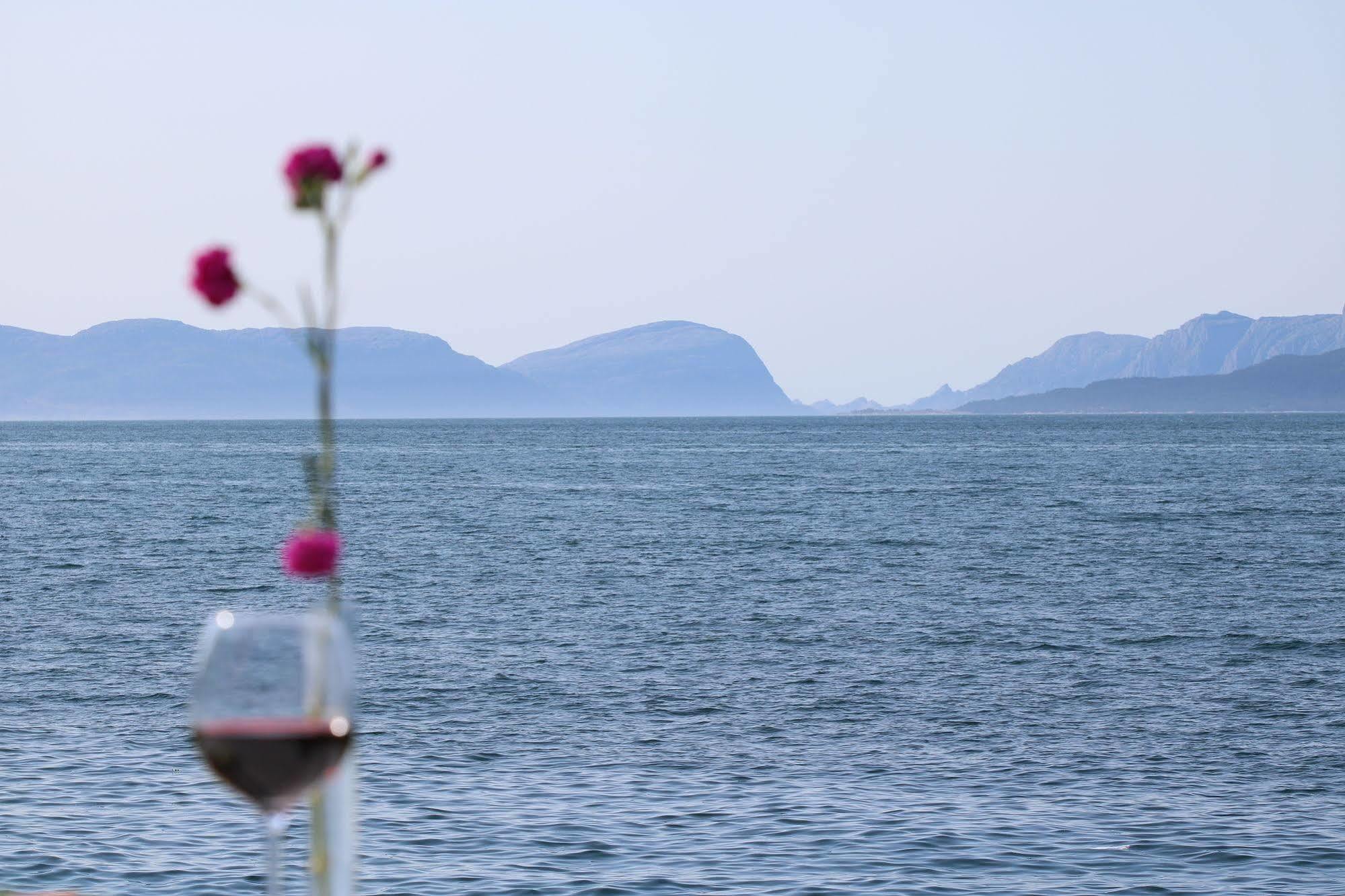 Brekkestranda Fjordhotel Hotel 3*