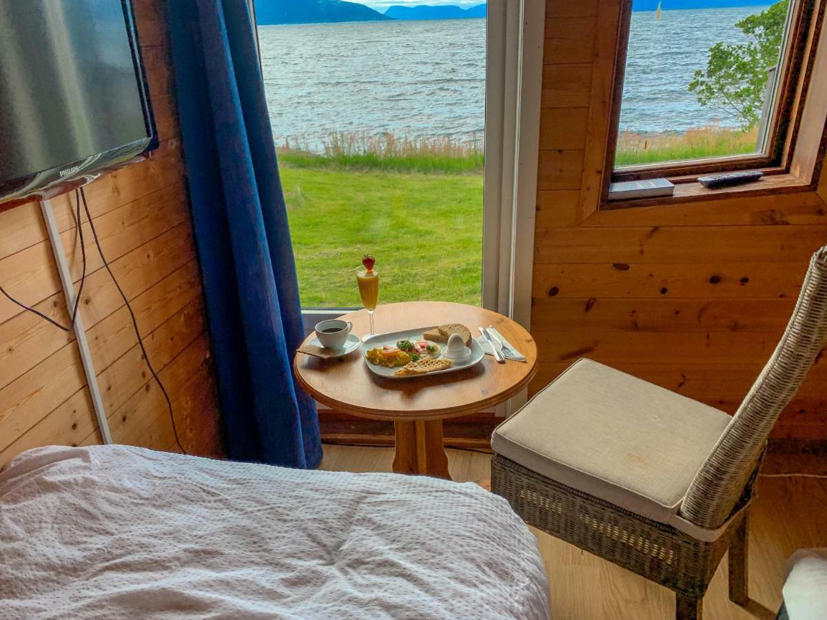 Brekkestranda Fjordhotel Hotel